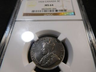 E14 Canada 1924 5 Cents Ngc Ms - 64