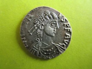 Jovinus 411 - 413 Ad Silver Siliqua.  Victoria.  On Rev.  Galic.  Rare