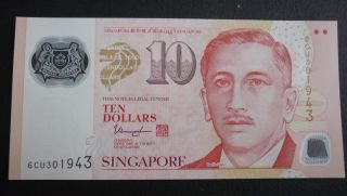 Singapore 2018 Portrait Polymer $10 Dollars Inverted Triangle Banknote Unc Nr