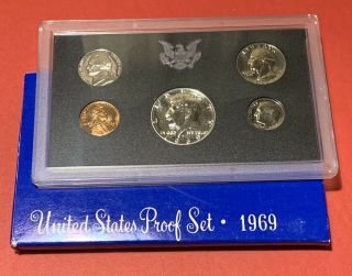 1969 Us 5 Coin Proof Set With 40 Silver Kennedy Half
