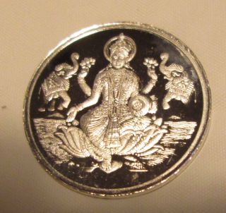 India Diwali Year Lakshmi Goddess Laxmi 5 Gram Silver Coin W/ohm Puja