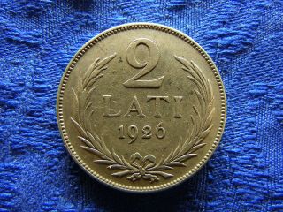Latvia 2 Lati 1926,  Km8