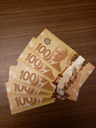 5x 100$ 2011 Paper Money