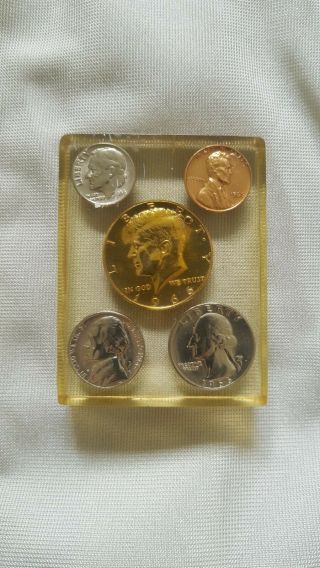 Uncirculated 1966 Coin Set John F.  Kennedy Gold Plated Half Dollar 1966 Keepsake 3