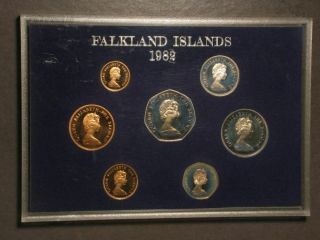 Falkland Islands 1982 7 Pc.  Proof Set In Lucite Case - Mtg=5000