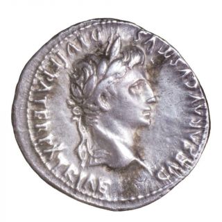 Augustus Roman silver denarius with Gaius and Lucius Caesars: 6 BC. 2