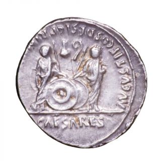 Augustus Roman silver denarius with Gaius and Lucius Caesars: 6 BC. 3