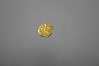 Fatimid Islamic Gold Coin Part Of Dinar (1/4 Dinar) about 1.  0 gram.  (1) 3