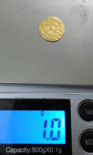 Fatimid Islamic Gold Coin Part Of Dinar (1/4 Dinar) about 1.  0 gram.  (1) 5