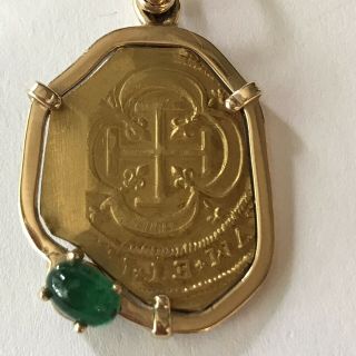 Pendant Spanish 2 Escudos Coin 22 Kt Gold Bezel 14 Kt.  2 Emeralds - 10 Gr
