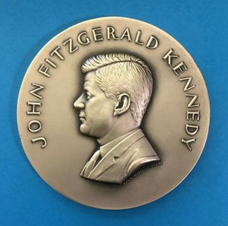 1961 John F.  Kennedy.  999 Fine Silver Inauguration Medal - Medallic Art 5927