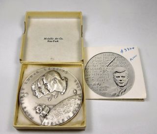 Medallic Art Co. ,  York - 1969 Apollo 11 First Lunar Landing.  999 Silver Medal