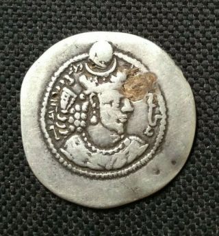 Islamic Sassanian Indo - Greek Taxila Ancient Silver Coin 3.  55 Gr 27.  3 X 27.  2 Mm