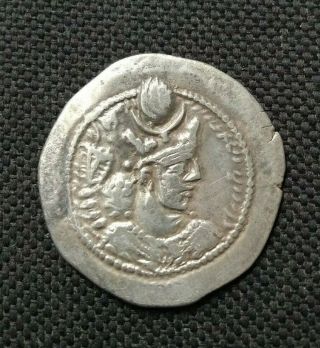 Islamic Sassanian Indo - Greek Taxila Ancient Silver Coin 3.  96 Gr 28.  7 X 28.  15 Mm