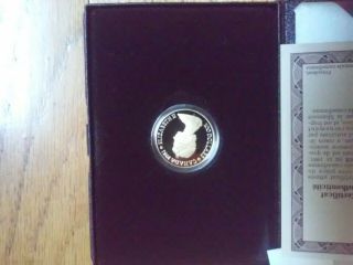 1981 Canada Constitution $100 22k Gold Proof Commemorative Coin as Issued 8
