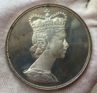 Queen Elizabeth Ii Visit To Canada Quebec 196 Silver Medal - 60 Mm