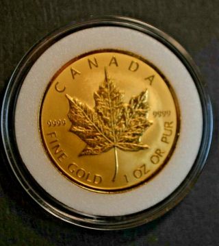 Canada RCM 2009 1 troy oz.  9999 fine gold maple leaf $50 coin (31.  12 Grams) 2