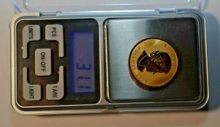 Canada RCM 2009 1 troy oz.  9999 fine gold maple leaf $50 coin (31.  12 Grams) 3
