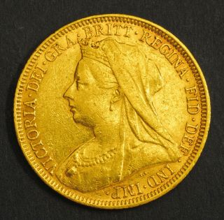 1895 - S,  Australia,  Queen Victoria.  Gold Sovereign Coin.  (7.  96gm) Sydney