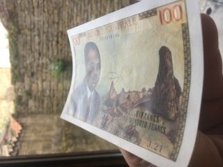 Exceptionnel Cameroun pick 10 - 100 francs 1962 Unc 3