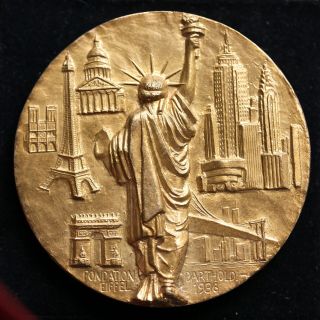 The Statue Of Liberty Commemorative Large Bronze Medal 2.  7 "
