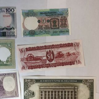 Old Foreign Money Bank Notes (India,  Chile,  Somalia) 4
