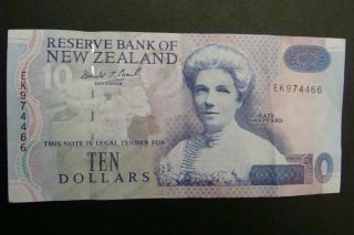 Zealand 10 Dollars 1994 Crisp