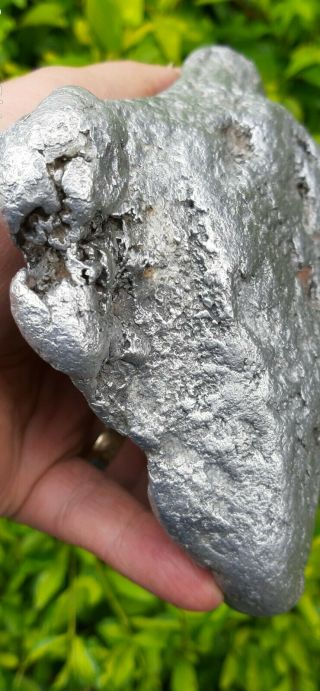 A Meteorite Fragment? Platinum Nugget? Niquel or Aluminium? 11