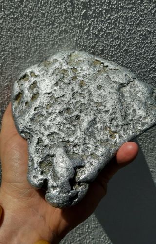 A Meteorite Fragment? Platinum Nugget? Niquel Or Aluminium?