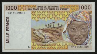 West African States (p311ce) 1000 Francs 1994 Aunc,  Burkina Faso
