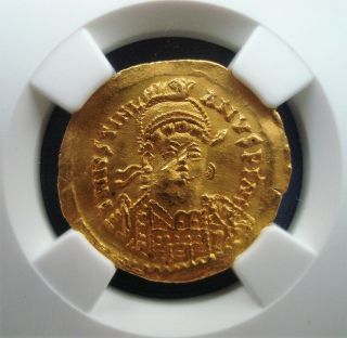527 - 539 Byzantine Empire - 1 Solidus - Justinian I - Gold Coin - Strike 5 - 9 - 007 5