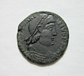 Magnus Maximus.  383 - 388 Ad.  Ae 2.  Arles.  Emperor And Kneeling Woman Reverse