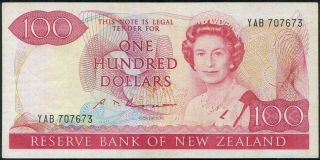 Zealand Queen Elizabeth Ii.  $100 Banknote 1985 - 89