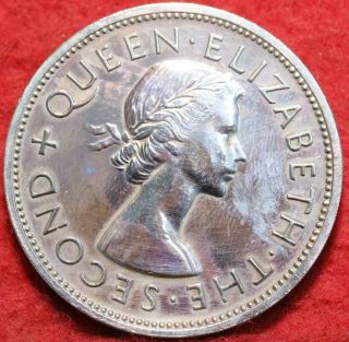 Uncirculated 1953 Zealand 1 Crown Clad Foreign Coin