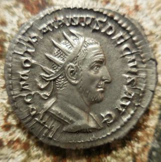Ef Obverse Trajan Decius,  249 - 251 Ad.  Antoninianus Rome.  Dacia In Long Robes