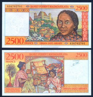 Madagascar 2500 Francs 1998 - Unc - Pick 81