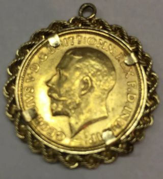 Great Britain King George V 1911 Gold Sovereign Pound Coin Bezel Charm Dragon