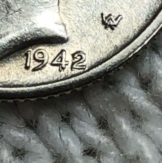 1942/1 - D Mercury Dime Silver Coin LOOKS UNCIRCULATED Highly Collectible No Res 2