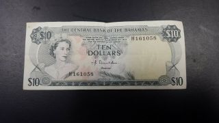 Bahamas North America 10 Dollars Qeii Allen Unc 1974