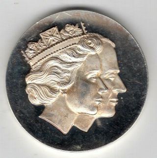 1972 British Silver Medal,  Royal Silver Wedding Anniver.  Of Queen Elizabeth Ii