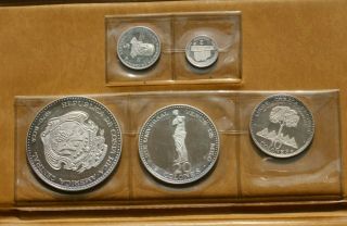 1970 Republica de Costa Rica Silver Proof Coin 999 Set of 5 Coins (25,  20,  10,  5,  2) 2