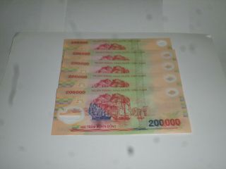 Vietnamese Currency 5x200,  000 = 1 Million Dong Bank Notes Issue 2018