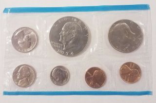 1974 P & D US Set With 2 Ike Dollars and 2 Kennedy Half Dollars 4