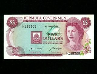Bermuda:p - 24,  5 Dollars,  1970 Queen Elizabeth Ii Unc