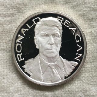 Ronald Reagan Presidential Inaugural silver Medal,  1981 by Edward Fraughton 3