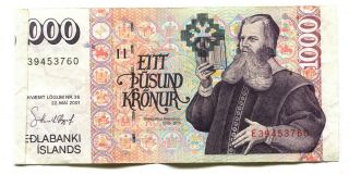 2001 Iceland 1000 Kronur Banknote (1)