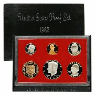 1982 - S U.  S.  Proof Set - 5 Coins And A Copper Treasury Token