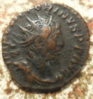 Near Ef For Type Victorinus 269 - 270 Antoninianus 269/270 Ad,  Salus And Serpent