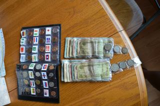 14 Afghanistan Multi Denominations Paper Money And 8 Coins Plus World Coin Book