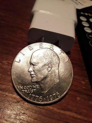 1776 - 1976 Eisenhower Apollo 11 Liberty Bell One Dollar Us Bicentennial Coin (1)
